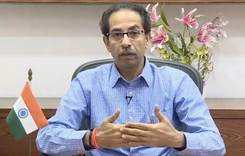 पाहुण्याला दिली ओसरी पाहुणा हातपाय पसरी - उध्दव ठाकरे