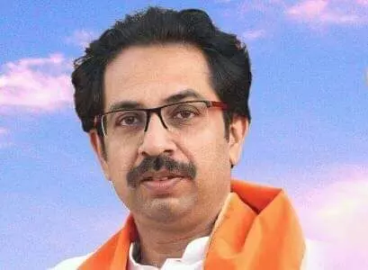 वीज पुरवठा सुरळीत करण्यासाठी तातडीने सर्वतोपरी प्रयत्न करावेत: मुख्यमंत्री