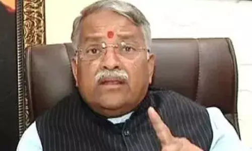 राज्यपालाच्या सहकार्याने भाजप राजकारण करतंय: चंद्रकांत खैरे राज्यपालाच्या सहकार्याने भाजप राजकारण करतंय: चंद्रकांत खैरे
