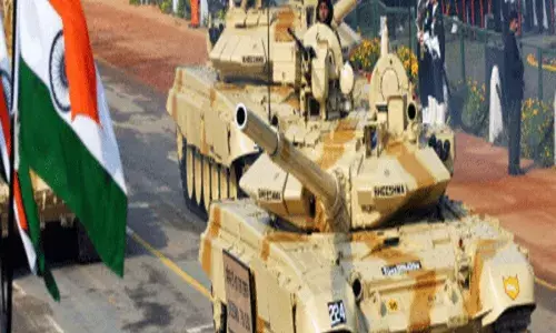 लष्करी साहित्य निर्मितीत संधी व अडचणी