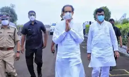 MAX MAHARARASHTRA IMPACT - मुख्यमंत्री शेतकऱ्यांच्या बांधावर