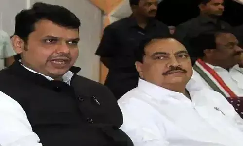 खडसे यांचा बळी नेमका कोणी घेतला? भाजप की फडणवीस? खडसे यांचा बळी नेमका कोणी घेतला? भाजप की फडणवीस?