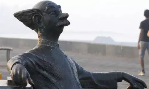 अनकॉमन कॉमन मॅन अनकॉमन कॉमन मॅन