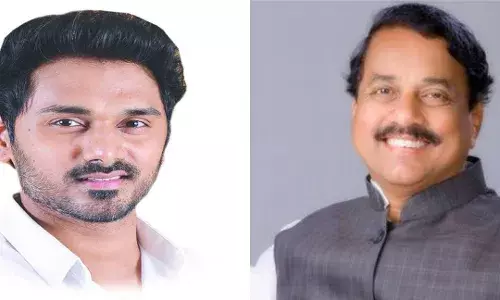 तटकरेंच्या विरोधात शिवसेनेचा हक्कभंग तटकरेंच्या विरोधात शिवसेनेचा हक्कभंग