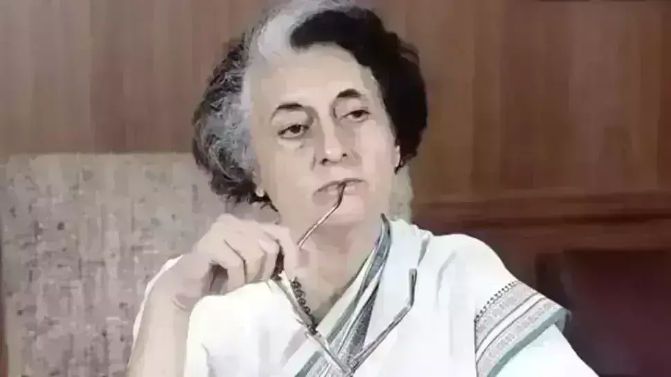 लोककलावंत सरूबाई धडे यांची गाण्यातून इंदिरा गांधी यांना आदरांजली... लोककलावंत सरूबाई धडे यांची गाण्यातून इंदिरा गांधी यांना आदरांजली...