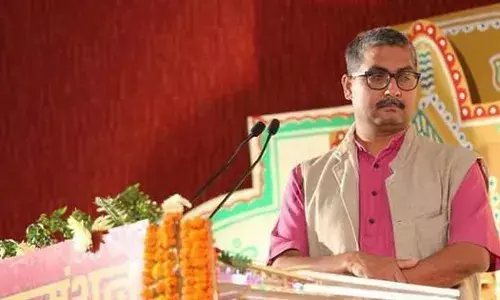 महात्मा गांधींना पाकिस्तानचे जनक म्हणणाऱ्या भाजप नेत्याची प्रतिष्ठित संस्थेच्या प्राध्यापकपदी नेमणुक