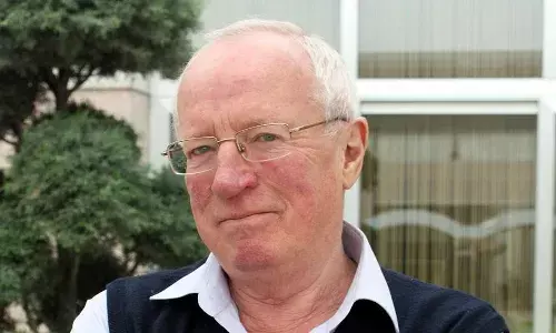 पश्र्चिम आशिया समजावून सांगणारा पत्रकार काळाच्या पडद्याआड - जतीन देसाई