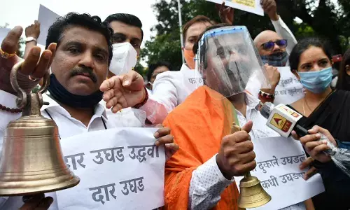 महाराष्ट्र भाजपचे डोके सरकले आहे का? - सामना महाराष्ट्र भाजपचे डोके सरकले आहे का? - सामना