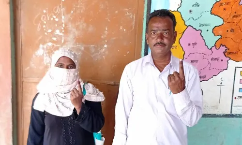 विधानपरिषद निवडणूक: अख्या गावात फक्त दोनच मतदार विधानपरिषद निवडणूक: अख्या गावात फक्त दोनच मतदार