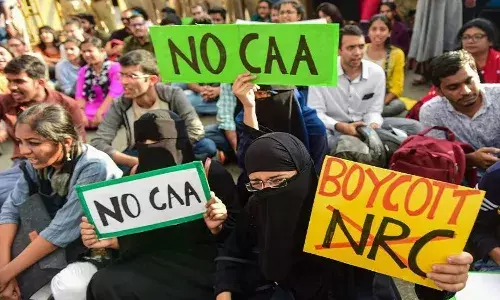 मग दंगली करायला नेमकं येतंय तरी कोण? मग दंगली करायला नेमकं येतंय तरी कोण?