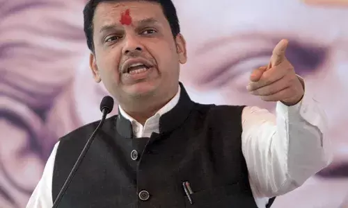 हे तर राज्य बुडवायला निघाले: देवेंद्र फडणवीस संतापले हे तर राज्य बुडवायला निघाले: देवेंद्र फडणवीस संतापले