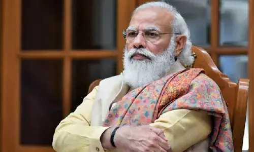 मोदींना शांत झोप लागत असेल तर त्यांचे कौतुक करायला हवे: सामनातून रोखठोक सवाल मोदींना शांत झोप लागत असेल तर त्यांचे कौतुक करायला हवे: सामनातून रोखठोक सवाल