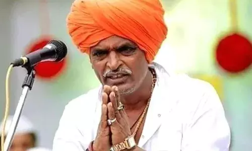 लोका सांगे ब्रह्मज्ञान...; इंदोरीकरांना नाही का कोरोनाचा ज्ञान