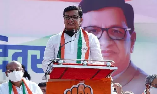 बड्या उद्योगपतींचे गुलाम असणारे पंतप्रधान आता शेतक-यांनाही उद्योगपतींचे गुलाम बनवू पहात आहेतः बाळासाहेब थोरात बड्या उद्योगपतींचे गुलाम असणारे पंतप्रधान आता शेतक-यांनाही उद्योगपतींचे गुलाम बनवू पहात आहेतः बाळासाहेब थोरात