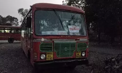 नामांतराच्या मुद्द्यावरून औरंगाबादमध्ये बस फोडली नामांतराच्या मुद्द्यावरून औरंगाबादमध्ये बस फोडली
