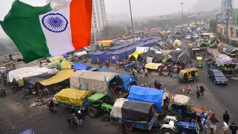 Farmers tractor rally: दिल्लीत निघणार ऐतिहासिक ट्रॅक्टर मोर्चा