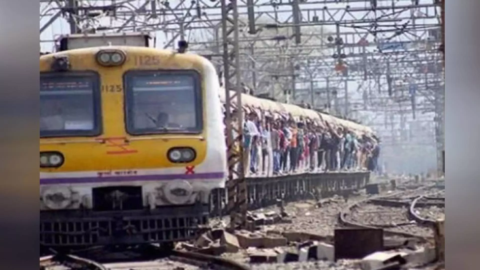 Mumbai local: रेल्वे ट्रॅक ओलांडताना होणाऱ्या अपघातांना कोरोनामुळे ब्रेक!