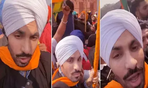 दीप सिद्धूची माहिती देणाऱ्यास पोलिसांकडून एक लाखांचं बक्षीस दीप सिद्धूची माहिती देणाऱ्यास पोलिसांकडून एक लाखांचं बक्षीस