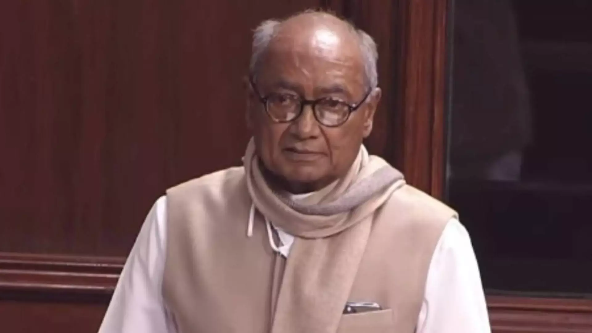 राष्ट्रपतींच्या अभिभाषणाला दिग्विजय सिंह यांचा विरोध का? राष्ट्रपतींच्या अभिभाषणाला दिग्विजय सिंह यांचा विरोध का?