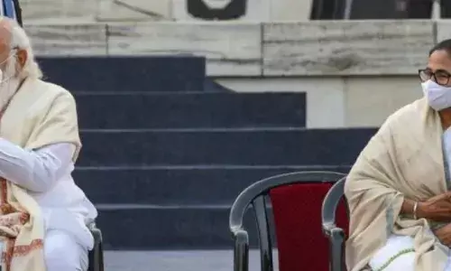 मोदी आज पश्चिम बंगालच्या दौऱ्यावर, ममता बॅनर्जी उपस्थित राहणार का? मोदी आज पश्चिम बंगालच्या दौऱ्यावर, ममता बॅनर्जी उपस्थित राहणार का?