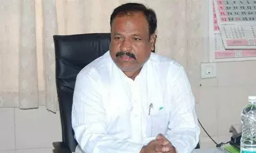 विकास योजनांवरुन अधिकाऱ्यांची कानउघाडणी, राज्यमंत्री अब्दुल सत्तारांचा व्हिडिओ व्हायरल विकास योजनांवरुन अधिकाऱ्यांची कानउघाडणी, राज्यमंत्री अब्दुल सत्तारांचा व्हिडिओ व्हायरल