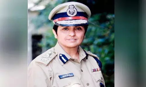 एक किरण विझून जाताना ...... एक किरण विझून जाताना ......