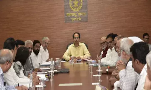 ठाकरे सरकारच्या मंत्रीमंडळाला कोरोनाची बाधा ठाकरे सरकारच्या मंत्रीमंडळाला कोरोनाची बाधा