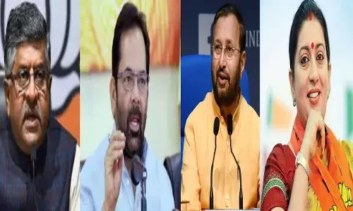 मोदी सरकारने रंग दाखवले? सरकार समर्थक आणि विरोधक पत्रकारांचे वर्गीकरण करणारा अहवाल उघड