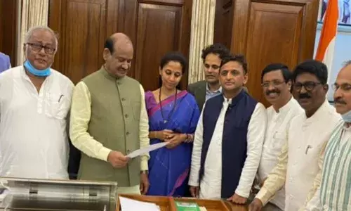 Mohan Delkar Death Case: सुप्रिया सुळे यांनी घेतली लोकसभाध्यक्ष ओम बिर्ला यांची भेट... Mohan Delkar Death Case: सुप्रिया सुळे यांनी घेतली लोकसभाध्यक्ष ओम बिर्ला यांची भेट...