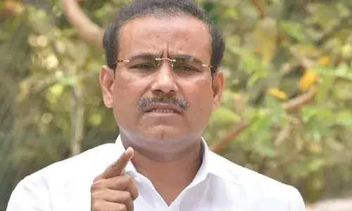 कोरोनाच्या वाढत्या रुग्ण संख्येबद्दल आरोग्य मंत्र्यांचे आवाहन कोरोनाच्या वाढत्या रुग्ण संख्येबद्दल आरोग्य मंत्र्यांचे आवाहन