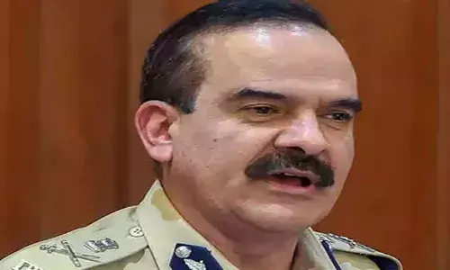 सचिन वाझे प्रकरण भोवले, पोलीस आयुक्त परमबीर सिंग यांची बदली