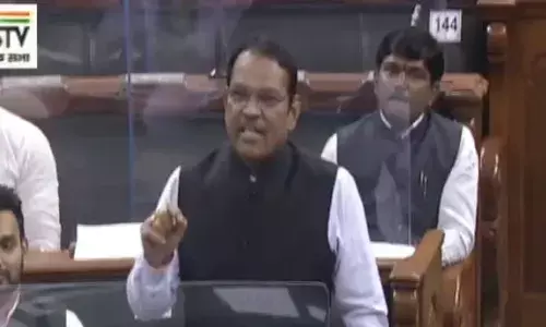 संसदेत फक्त जिओचे नेटवर्कच चालते? संसदेत फक्त जिओचे नेटवर्कच चालते?