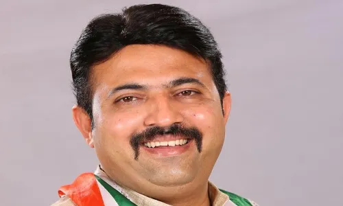 परमबीर सिंह यांच्यावर लेटरबॉम्ब सुरुच... आता उमेश पाटील यांच्या नावाने पत्र व्हायरल परमबीर सिंह यांच्यावर लेटरबॉम्ब सुरुच... आता उमेश पाटील यांच्या नावाने पत्र व्हायरल