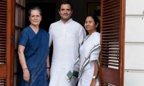 प. बंगालमध्ये काँग्रेसचे चुकलेच, सामनामधून पुन्हा टीका