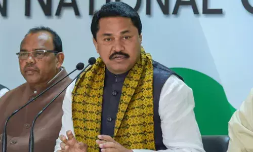 राष्ट्रवादी आणि शिवसेनेच्या नेत्यांनाच जादा निधी काँग्रेसची जाहीर नाराजी राष्ट्रवादी आणि शिवसेनेच्या नेत्यांनाच जादा निधी काँग्रेसची जाहीर नाराजी