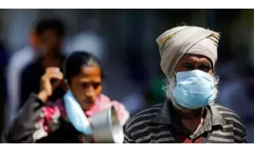 राज्यात कोरोना रुग्णसंख्येचा उद्रेक सुरुच, दिवसभरात ५६ हजार २८६ रूग्ण, ३७६ रूग्णांचा मृत्यू राज्यात कोरोना रुग्णसंख्येचा उद्रेक सुरुच, दिवसभरात ५६ हजार २८६ रूग्ण, ३७६ रूग्णांचा मृत्यू