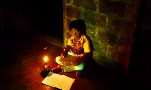 मायबाप सरकार गरीबाघरचा दिवा मालवू नका.. मायबाप सरकार गरीबाघरचा दिवा मालवू नका..