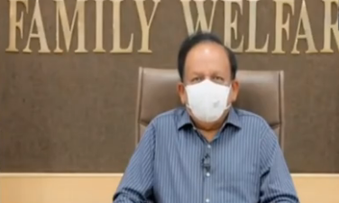 महाराष्ट्र कोरोनाने त्रस्त, राज्य सरकार वसुलीत व्यस्त – केंद्रीय आरोग्य मंत्री