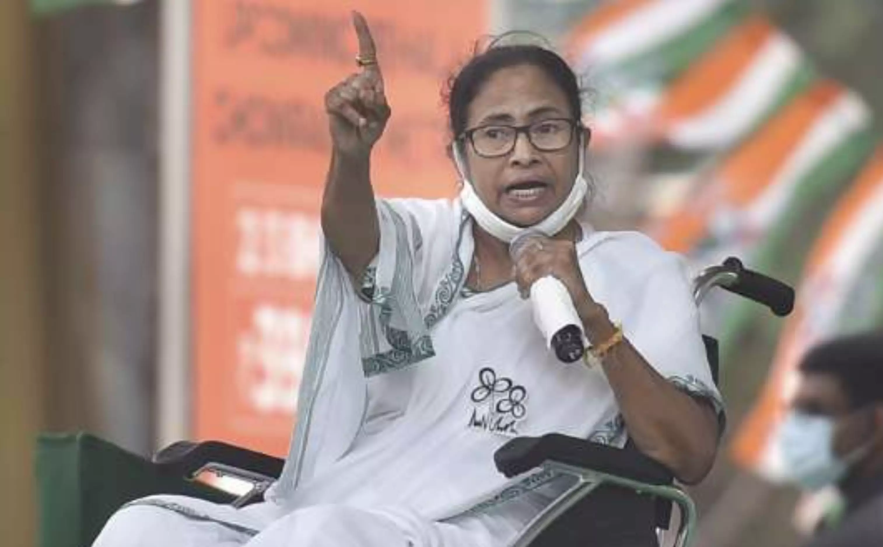 शांत बसेल ती दीदी कशी? ममता बॅनर्जी करणार निवडणूक आयोगाविरोधात आंदोलन
