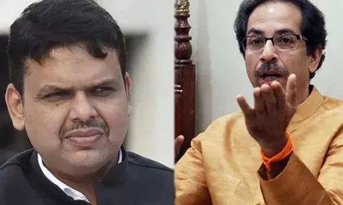 मोदींनी केले तर टाळ्या आणि थाळ्या, मग महाराष्ट्रात लॉकडाऊनला विरोध का?- सामना