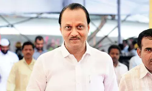 पुणेकरांसाठी अजित पवारांची गुड न्यूज, म्हाडांच्या २ हजार ८९० सदनिकांसाठी आजपासून सोडत पुणेकरांसाठी अजित पवारांची गुड न्यूज, म्हाडांच्या २ हजार ८९० सदनिकांसाठी आजपासून सोडत