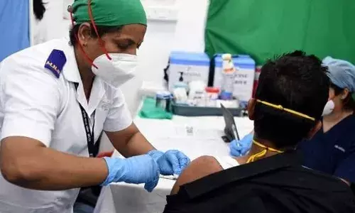 कोरोना सोबत जगायला शिकले पाहिजे कोरोना सोबत जगायला शिकले पाहिजे
