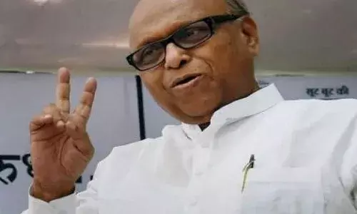 जाएंट किलर एकनाथ गायकवाड यांचे कोरोनामुळे निधन जाएंट किलर एकनाथ गायकवाड यांचे कोरोनामुळे निधन