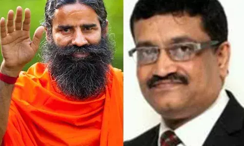 रामदेवबाबांच्या पतंजलीला कोरोनाचा झटका; डेअरी प्रमुखाचा झाला मृत्यू रामदेवबाबांच्या पतंजलीला कोरोनाचा झटका; डेअरी प्रमुखाचा झाला मृत्यू