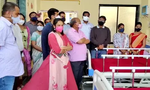 कोरोनाच्या तिसऱ्या लाटेची भीती, रायगडमध्ये लहान मुलांसाठी अद्यायावत ICU तयार... कोरोनाच्या तिसऱ्या लाटेची भीती, रायगडमध्ये लहान मुलांसाठी अद्यायावत ICU तयार...