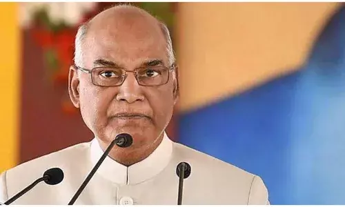 Fact Check: रामनाथ कोविंद यांचा पाऊणे तीन लाख रुपये टॅक्स खरंच कापला जातो का? Fact Check: रामनाथ कोविंद यांचा पाऊणे तीन लाख रुपये टॅक्स खरंच कापला जातो का?