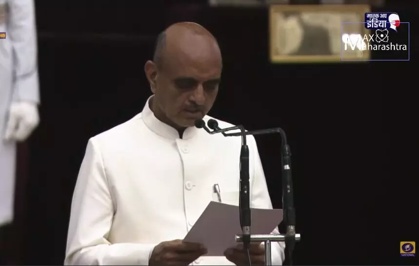 मंत्री पदाची शपथ घेतलेले डॉ. भागवत कराड कोण आहेत?