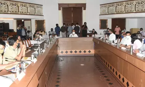 पुण्यातील पर्यटनस्थळांवर गर्दी, कडक कारवाईचे अजित पवारांचे आदेश