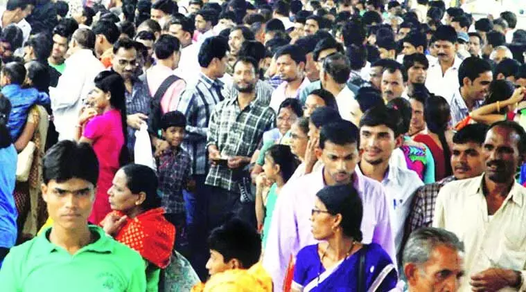 World Population Day: भारत चीन ला मागे टाकणार का?