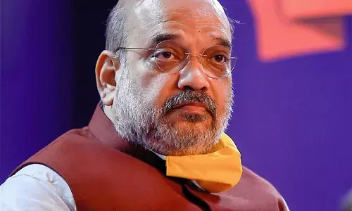 सावधान, अमित शहा येतायेत: दरवाजे खिडक्या बंद करा..! सावधान, अमित शहा येतायेत: दरवाजे खिडक्या बंद करा..!